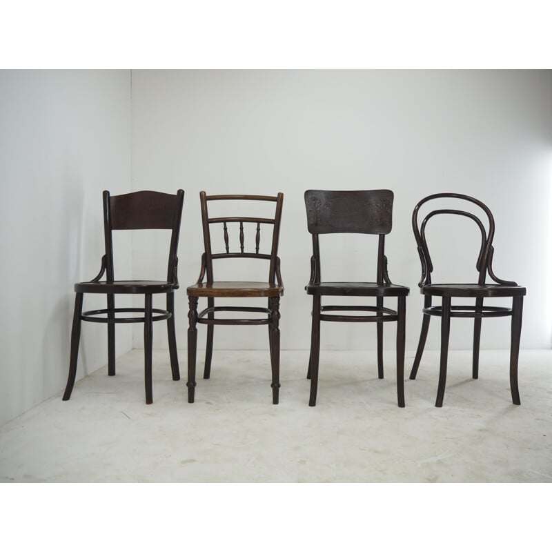 Set of 4 vintage dining chairs by Thonet, 1920s