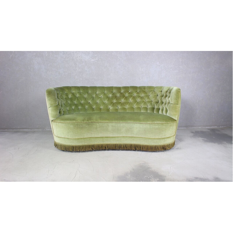 Danish vintage curved green buttoned sofa, 1940s