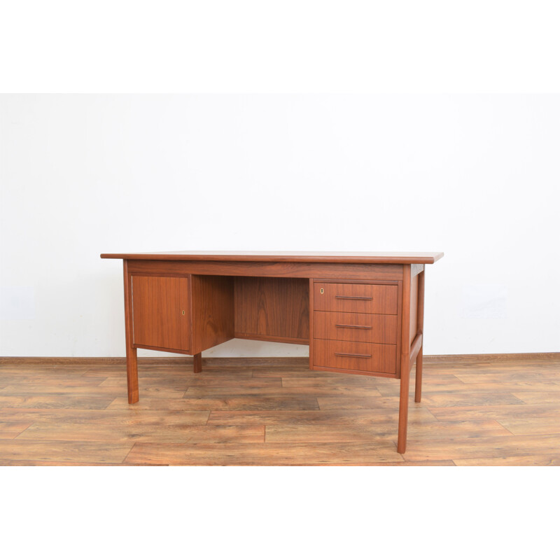 Mid-century Danish Freestanding teak desk, 1960s