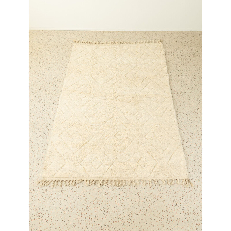 Vintage Berber carpet in white diamond wool, Morocco