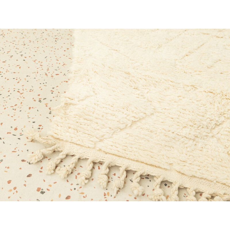 Vintage Berber carpet in white diamond wool, Morocco