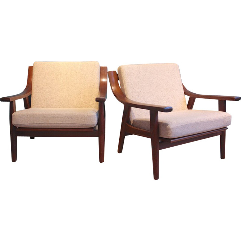 Pair of Getama "GE530" armchairs in oak and beige wool fabric, Hans J. WEGNER - 1970s
