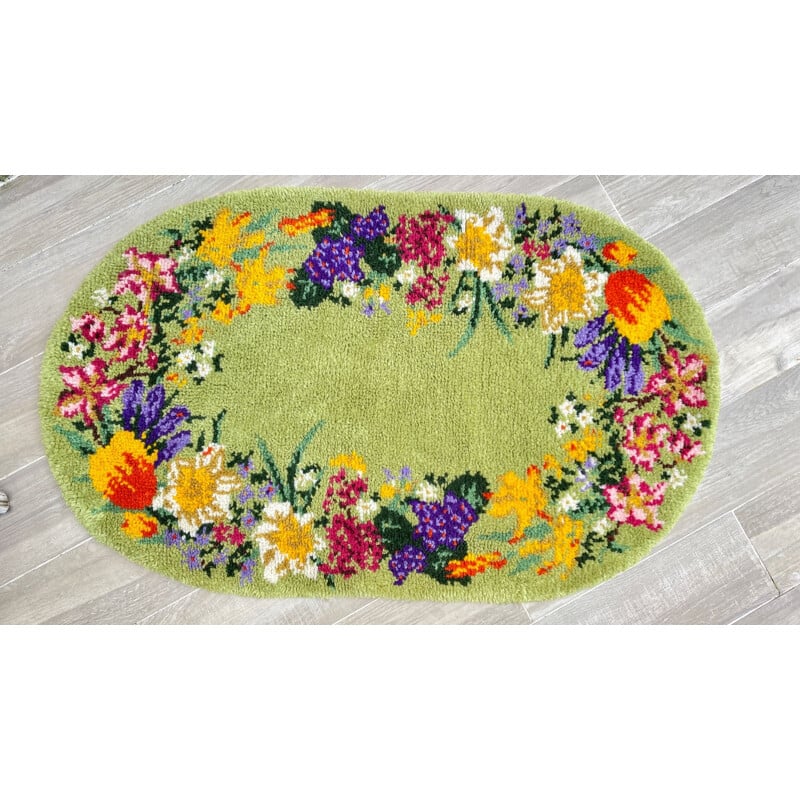 Vintage oval rug in pure wool, 1970