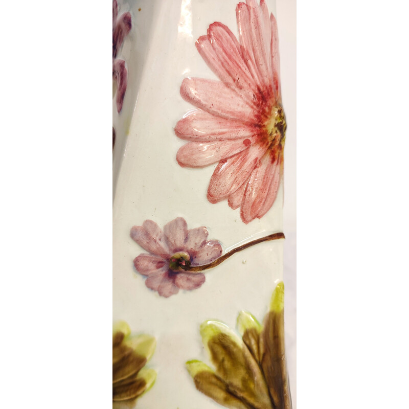 Vase vintage "Art nouveau" en céramique avec motifs floraux
