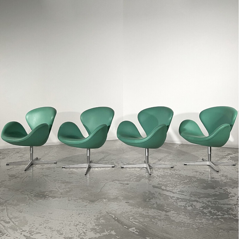 Conjunto de 4 sillones vintage "Swan" de Arne Jacobsen para Fritz Hansen, 2011