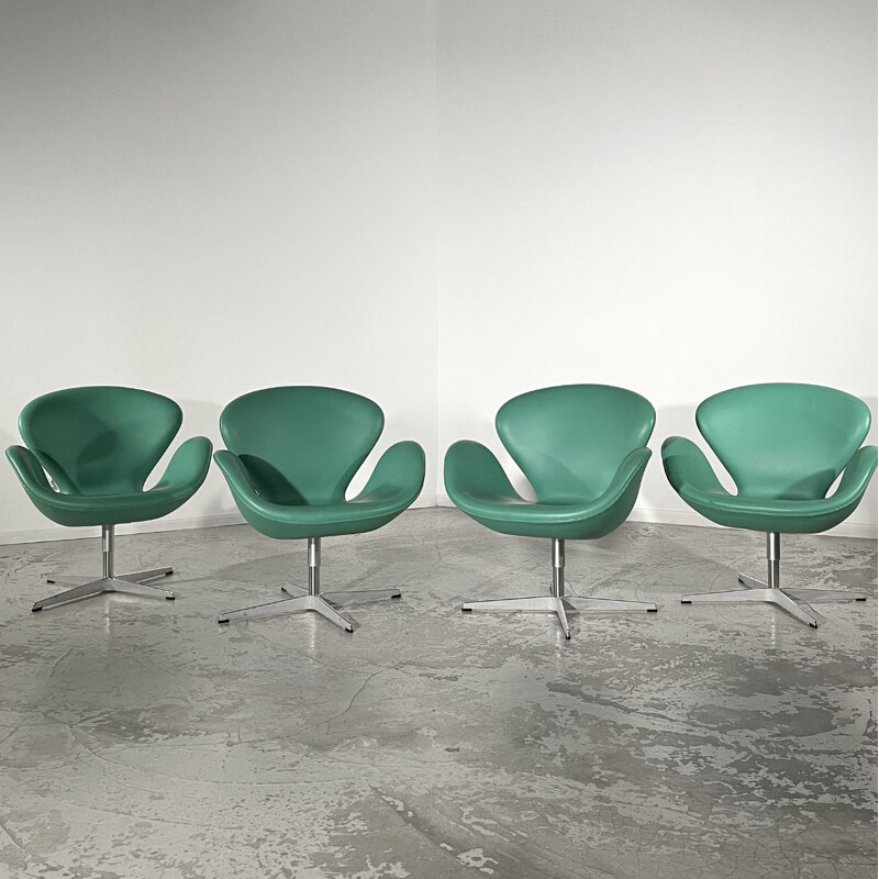 Conjunto de 4 poltronas "Swan" vintage de Arne Jacobsen para Fritz Hansen, 2011