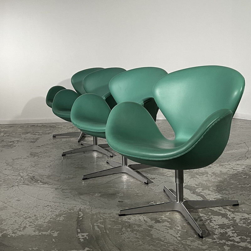 Conjunto de 4 sillones vintage "Swan" de Arne Jacobsen para Fritz Hansen, 2011