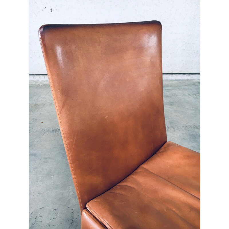 Conjunto de 6 cadeiras de couro italianas pós-modernas vintage, Itália 1970