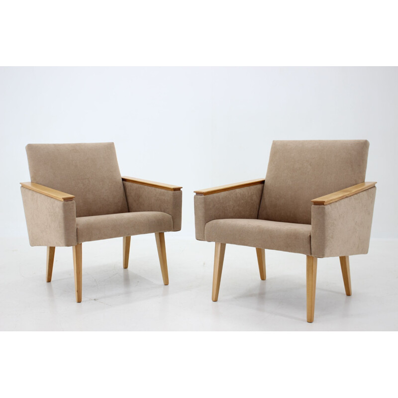 Pareja de sillones minimalistas vintage, Checoslovaquia