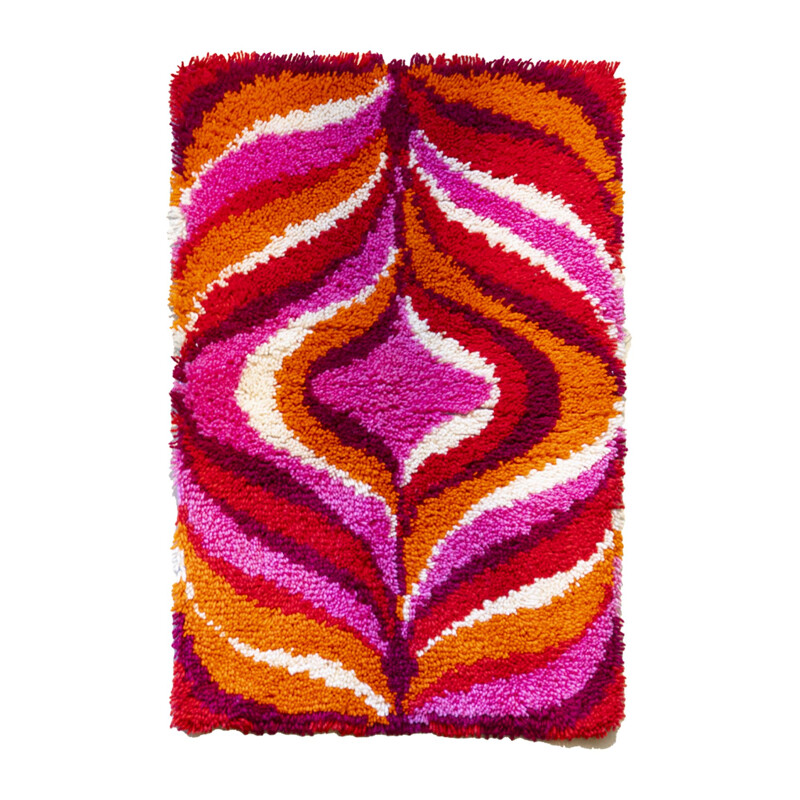 Vintage pink flame rug