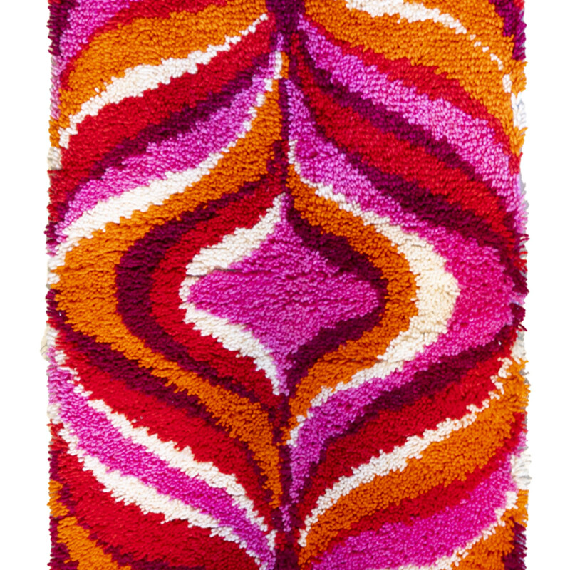 Vintage pink flame rug
