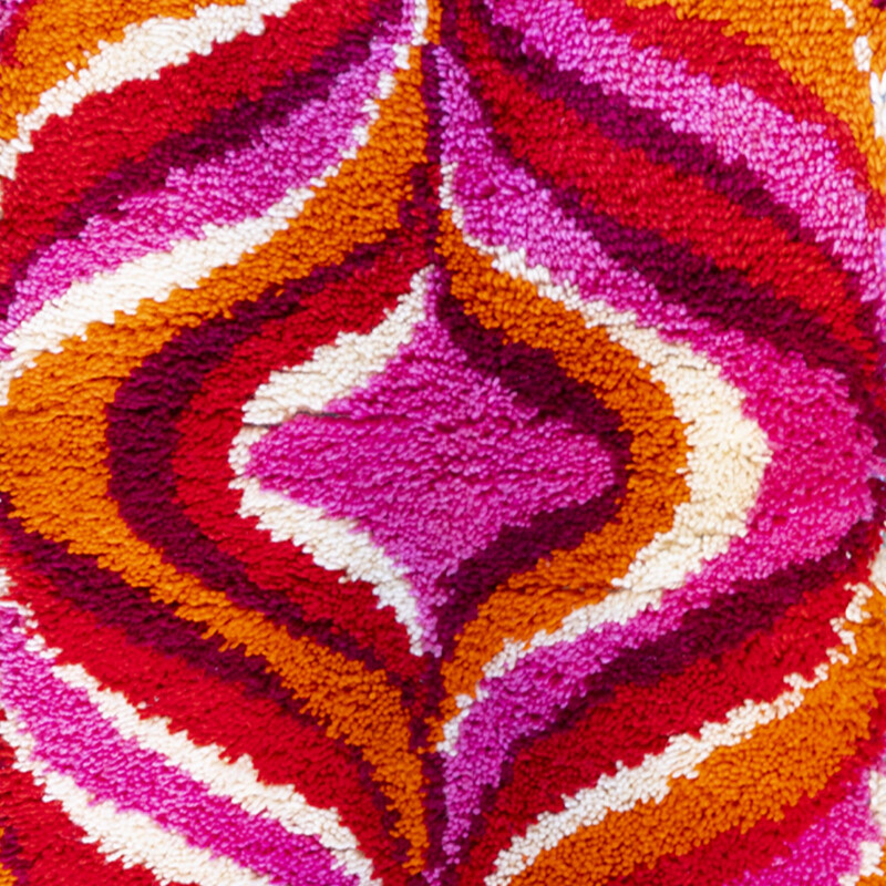 Vintage pink flame rug