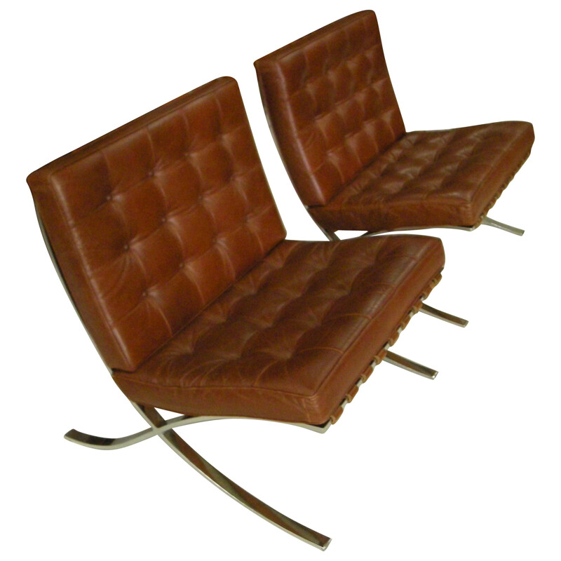 Pair of low chair "Barcelona", Ludwig MIES VAN DER ROHE - 1970s