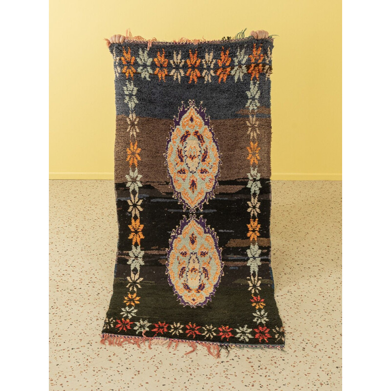 Vintage Berber carpet azilal in wool, Morocco