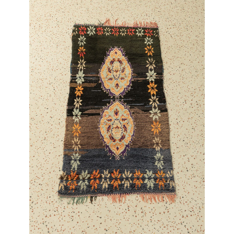 Vintage Berber carpet azilal in wool, Morocco