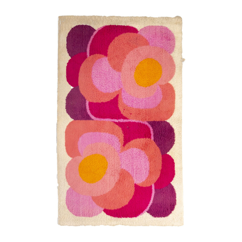 Tapis Desso fleur rose vintage