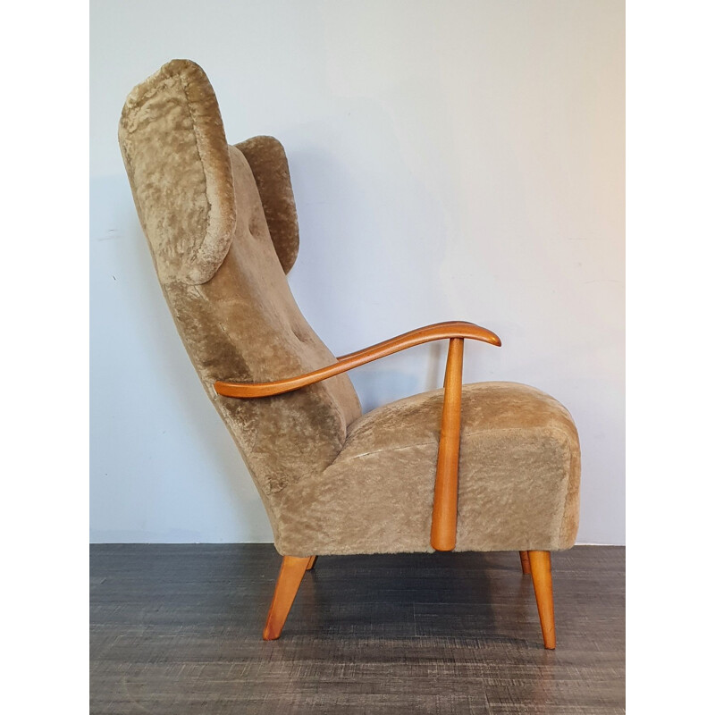 Cadeira de Asa Norueguesa Vintage com otomano de pele de carneiro, 1950