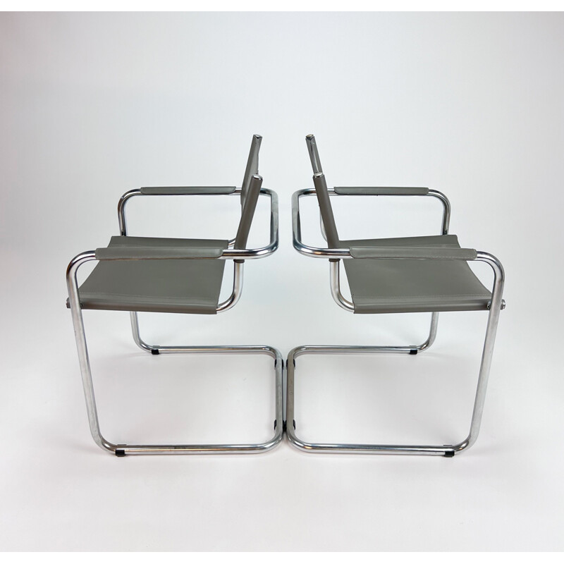 Pair of Bauhaus vintage cantilever tubular and leather armchairs, Italy 1970s