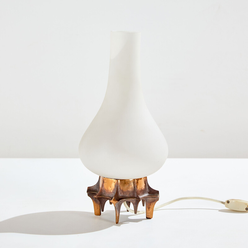 Lampada da tavolo vintage in rame e vetro di Hungarian Craftsmanship Company, 1970