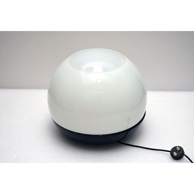 Vintage table lamp "Platea" by Artemide, 1960s