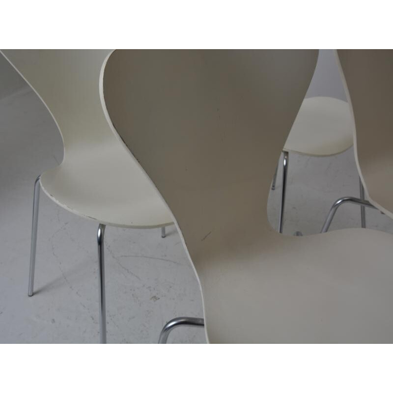 Set of 4 Fritz Hansen "Serie 7" chairs, Arne JACOBSEN - 1988