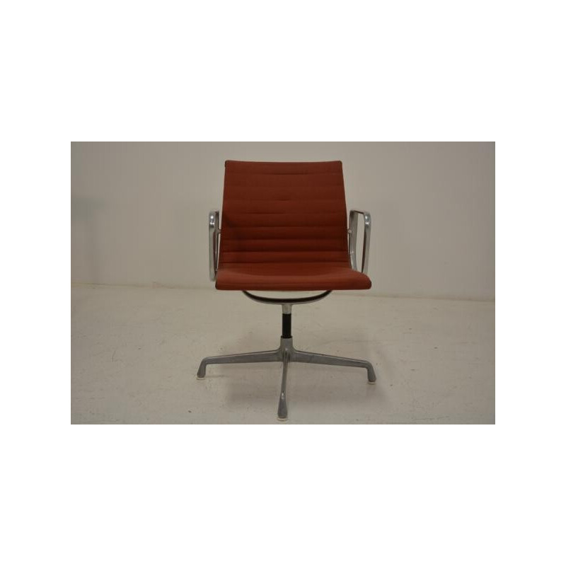 Mid century pair of swivel "EA 107" office chairs, Charles & Ray EAMES - 1960s