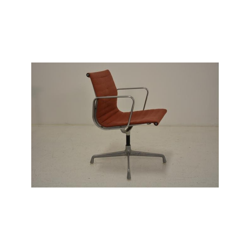 Mid century pair of swivel "EA 107" office chairs, Charles & Ray EAMES - 1960s