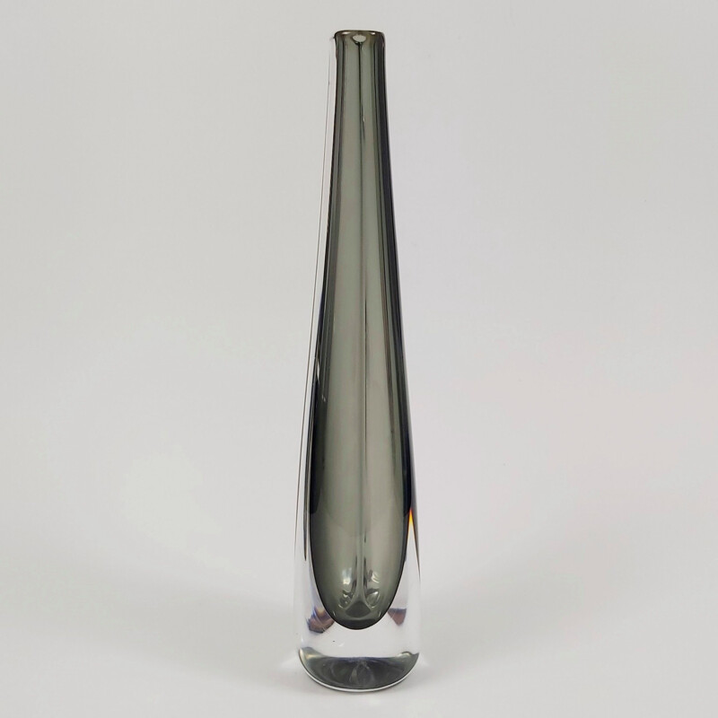Scandinavian vintage dusk glass sommerso vase by Nils Landberg for Orrefors, Sweden 1960