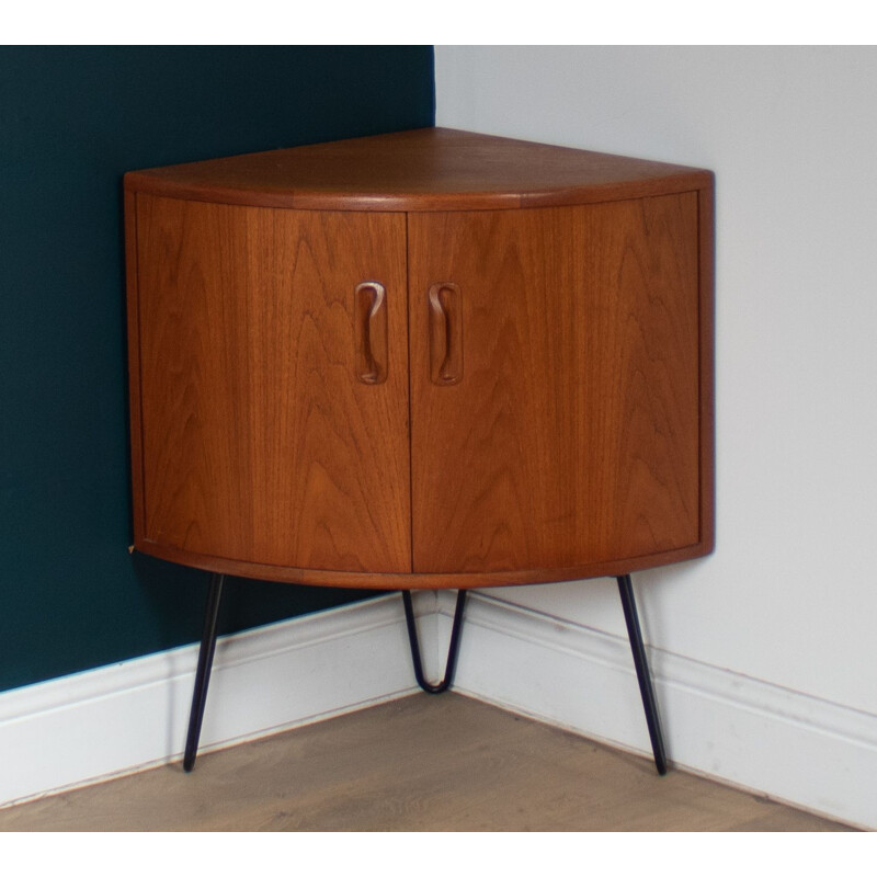 Vintage teak corner cabinet on hairpin legs by Victor Wilkins for G Plan, England 1960