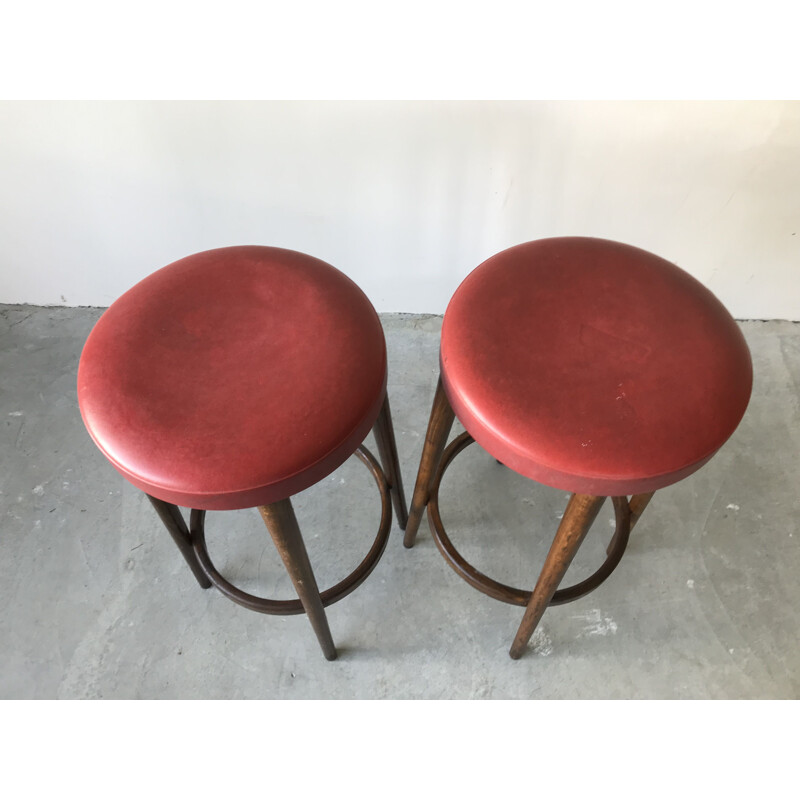 Paire de tabourets de bar vintage en simili cuir rouge par Baumann