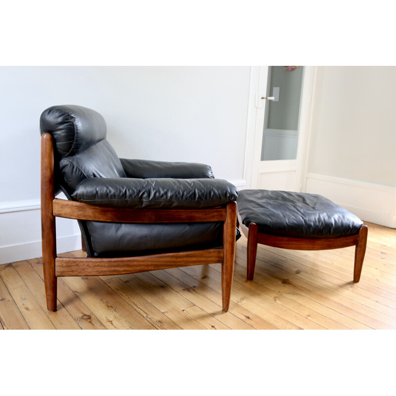 Scandinavische vintage lederen fauteuil en poef, 1960