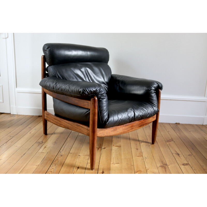 Scandinavische vintage lederen fauteuil en poef, 1960