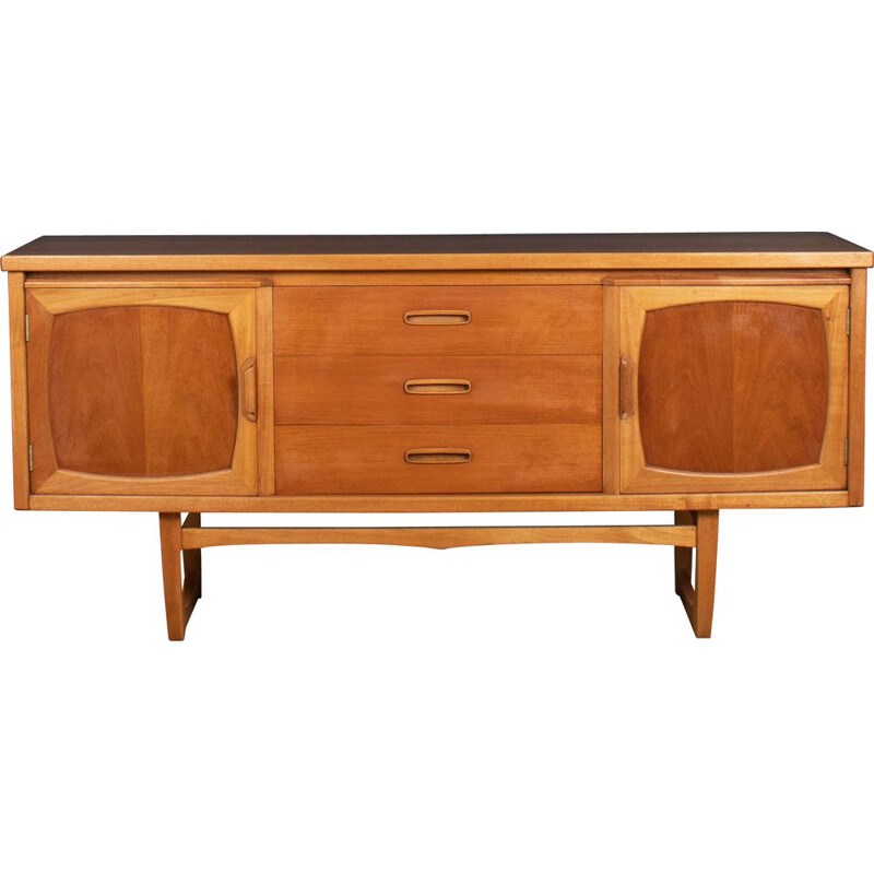 Vintage teakhouten dressoir op sledepoten van Jentique, 1960