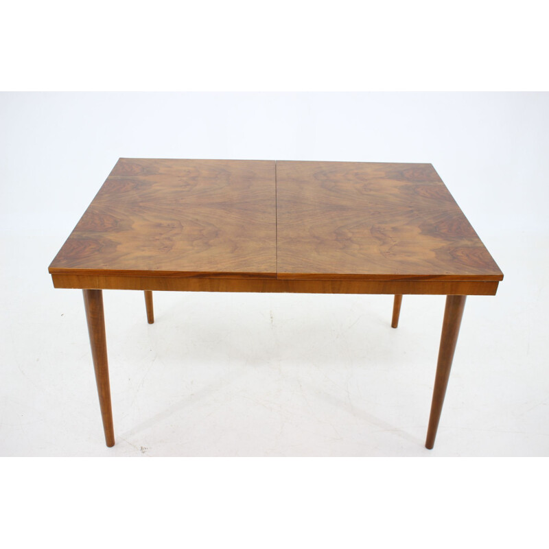 Vintage walnut extendable dining table in gloss finish, Czechoslovakia 1960s