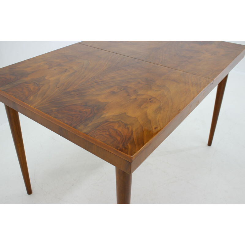 Vintage walnut extendable dining table in gloss finish, Czechoslovakia 1960s