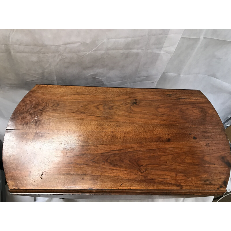 Vintage oval wooden table with 2 leaves