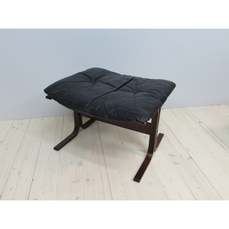 Vintage armchair and footrest "Siesta" by Ingmar Relling for Westnova, Norway 1960s