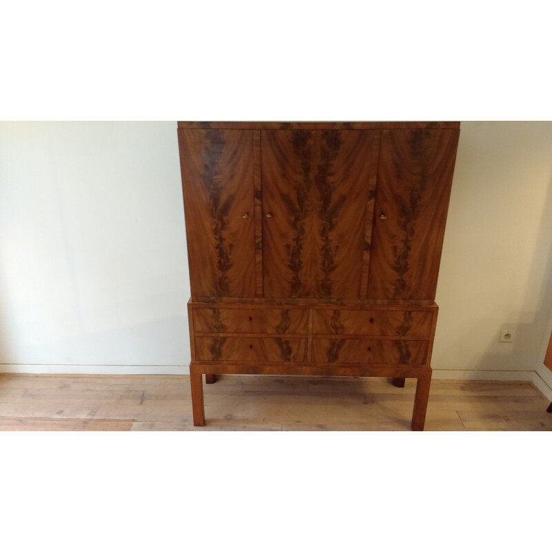 Large Danish cabinet in walnut - 1930s