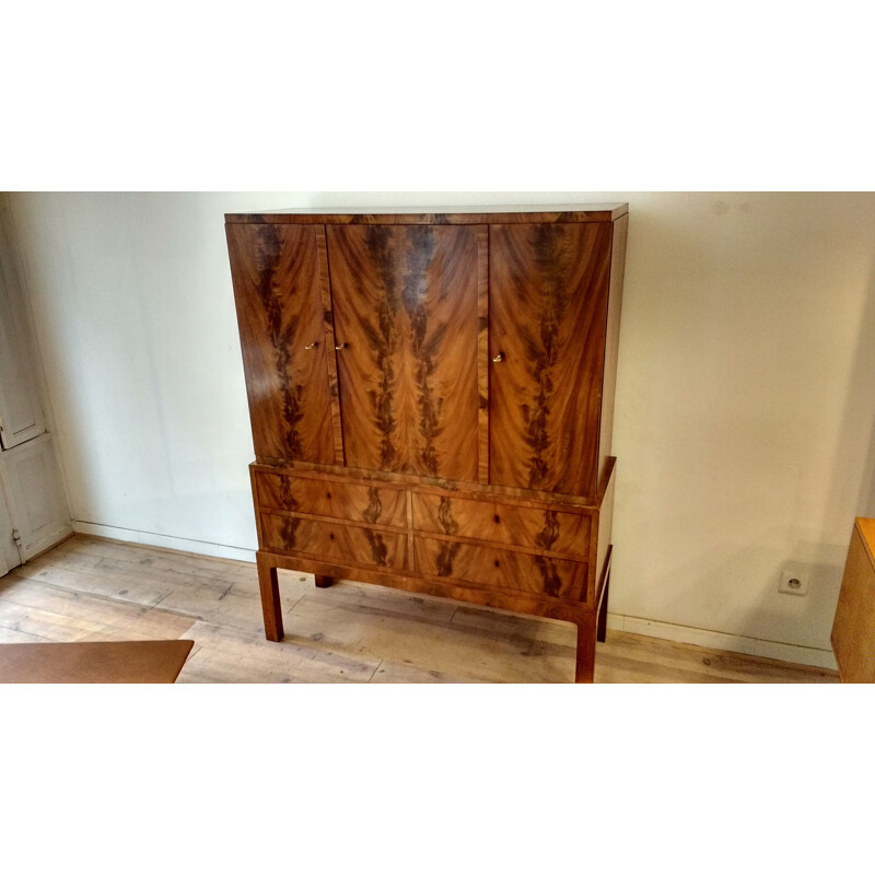 Large Danish cabinet in walnut - 1930s