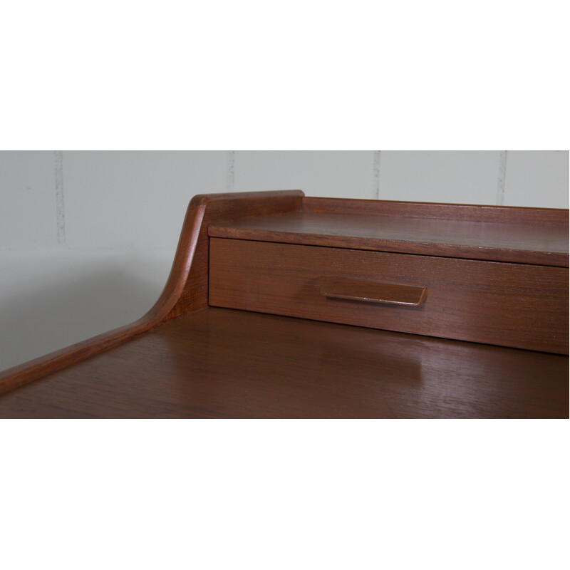 Vinde Møbelfabrik writing desk in teak, Arne Wahl IVERSEN - 1960s