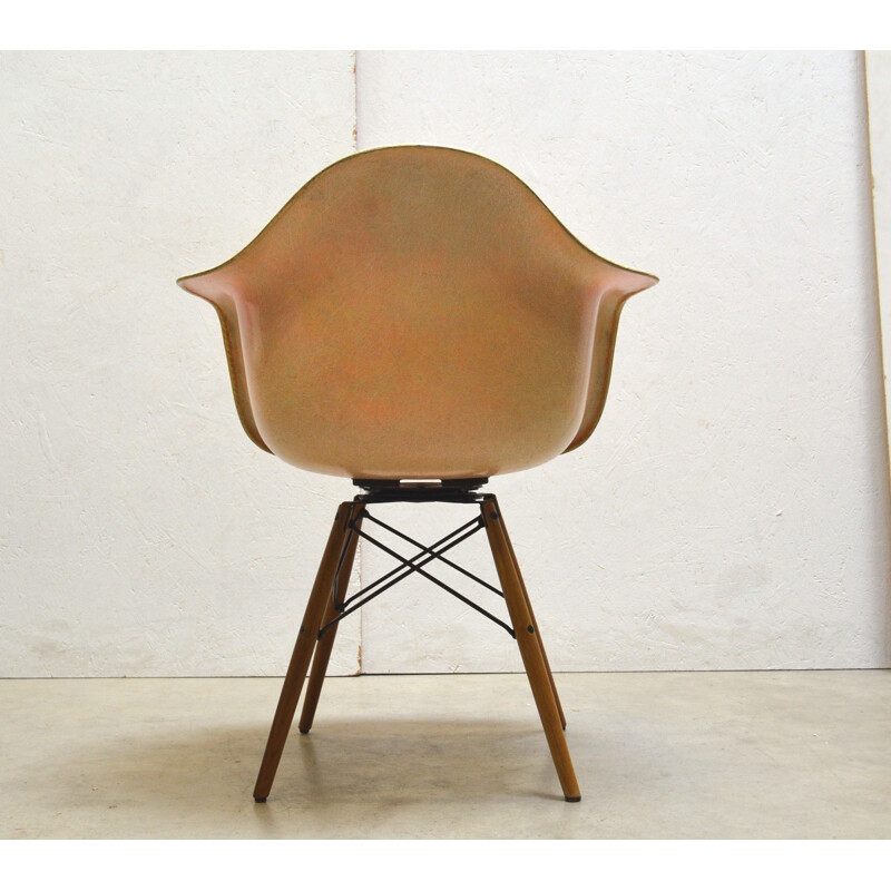 Edge" vintage armchair 1st edition Paw by Charles Eames for Zenith Plastics