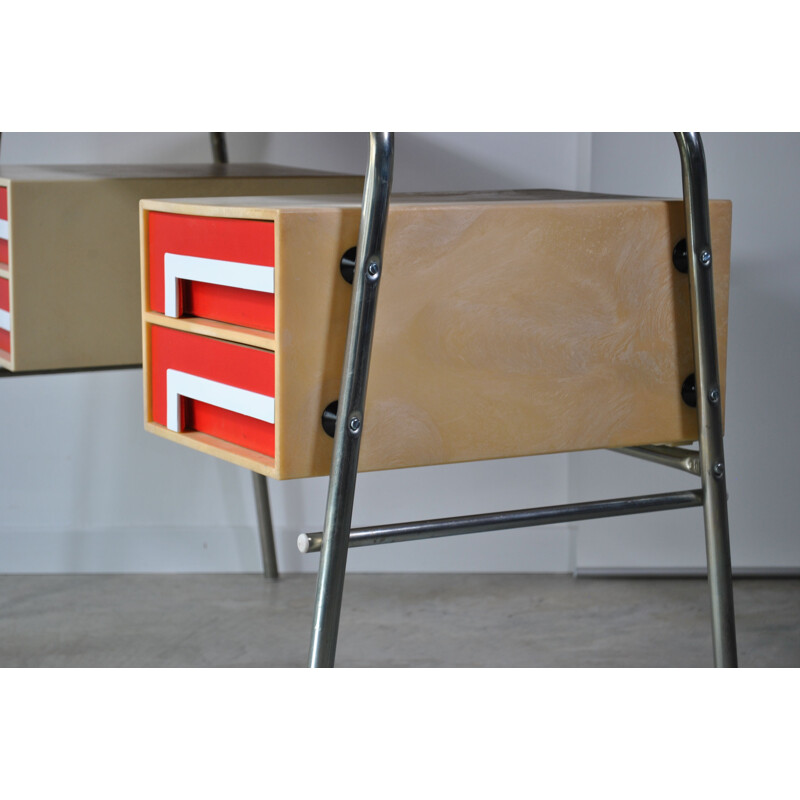 Vintage red desk with 4 drawers, 1970