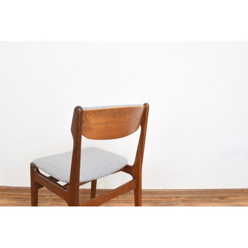 Set van 4 vintage Deense teakhouten stoelen van Erik Buch, 1960