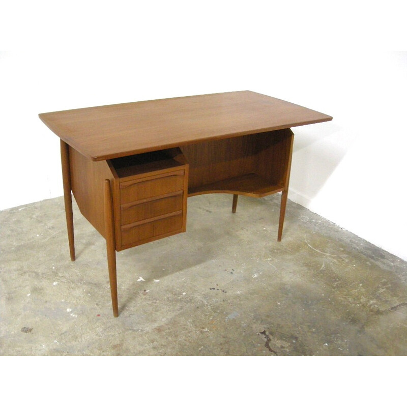 Danish desk in teak - 1960s