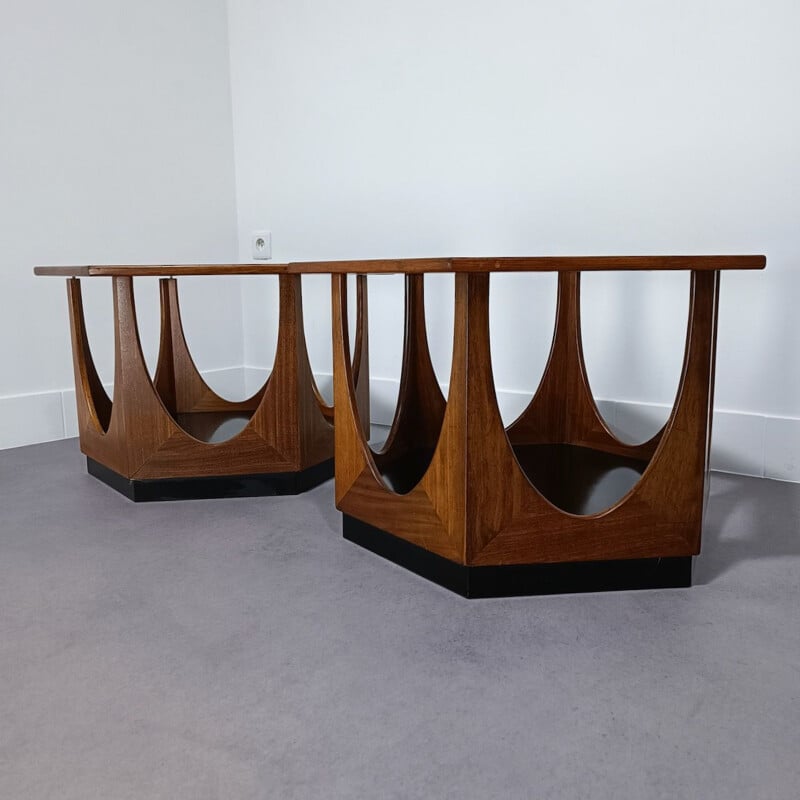 Paire de tables basses vintage hexagonales par Victor Wilkens pour G-plan
