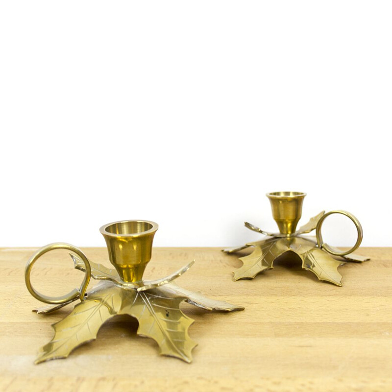 Pair of vintage Leaf candle holders in oak, Spain 1960