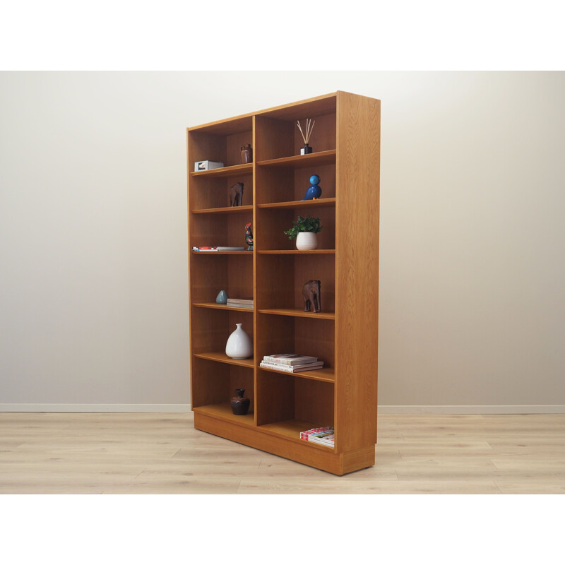 Vintage ash wood bookcase by Hundevad and Co, Denmark 1970