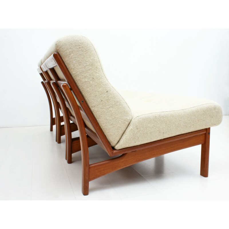 Danish Glostrup Møbelfabrik "Vario" armchair in cream wool - 1960s