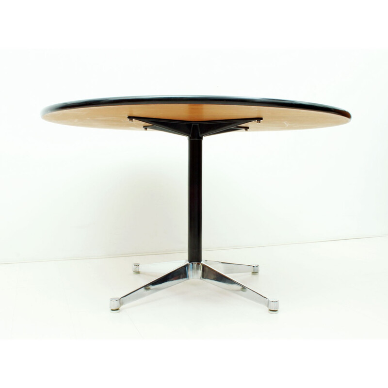 Round Herman Miller dining table in walnut and aluminum, Charles & Ray EAMES - 1960s