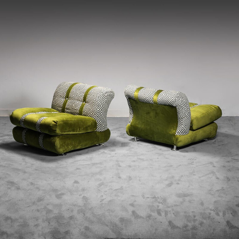 Pair of vintage armchairs in green velvet with cushion, 1970s